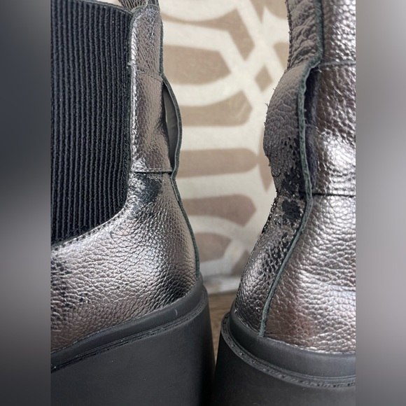 COPY - Karl Lagerfeld Cavin Lug Sole Chelsea Combat Boots - Picture 10 of 14